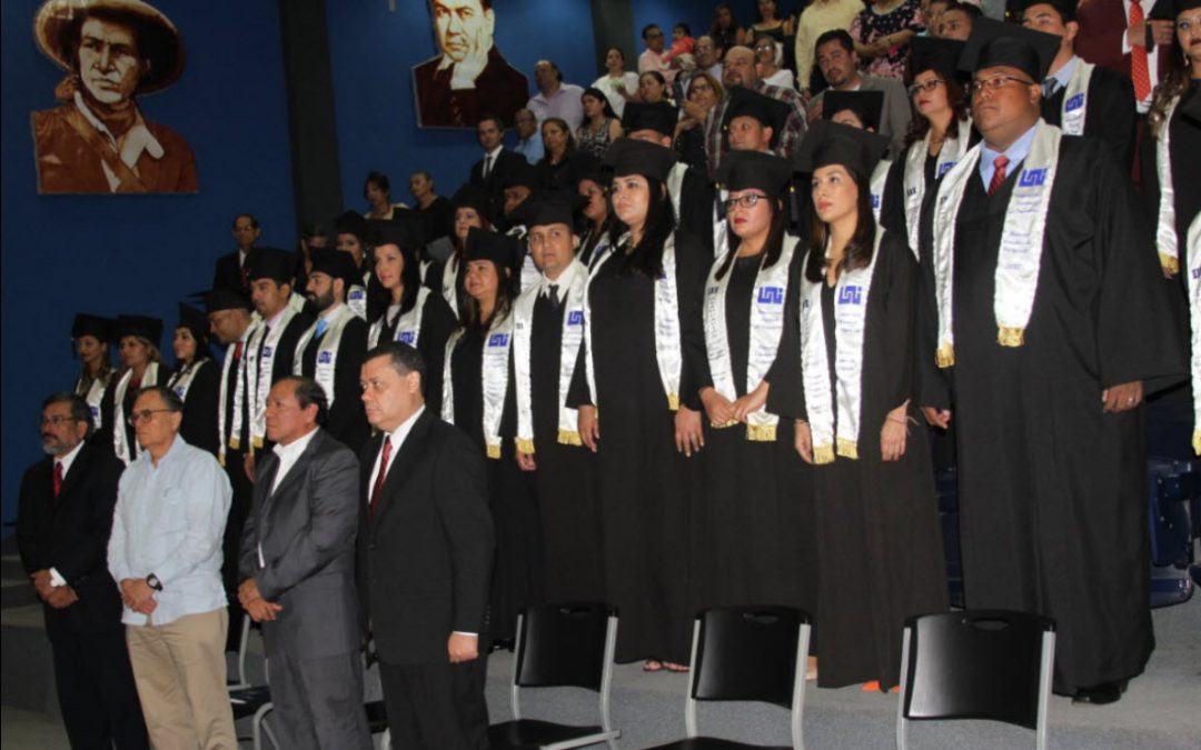 UNI gradúa a 44 nuevos maestrantes