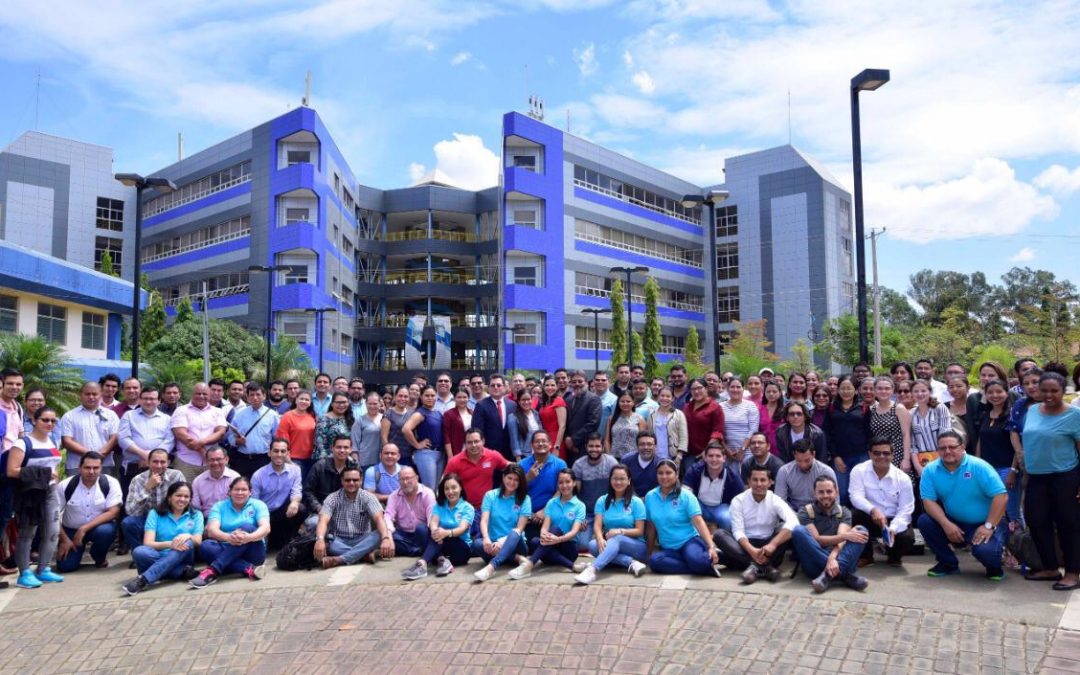 Desarrollo Exitoso del Seminario: Desarrollo de Competencias Blandas, como Factor de Cambio para el Crecimiento en las Organizaciones
